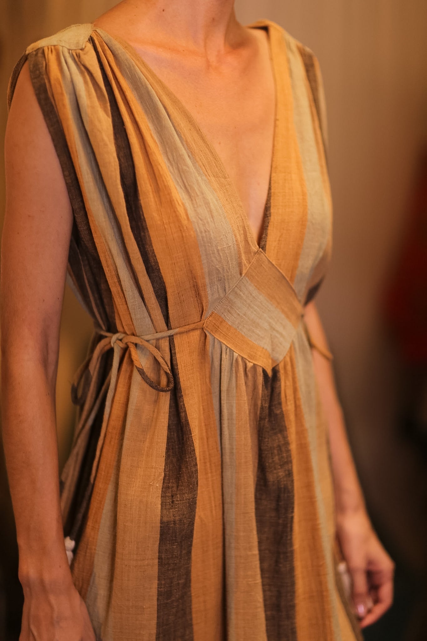 VICTORIA COTTON DRESS ELARA - BANGKOK TAILOR CLOTHING STORE - HANDMADE CLOTHING