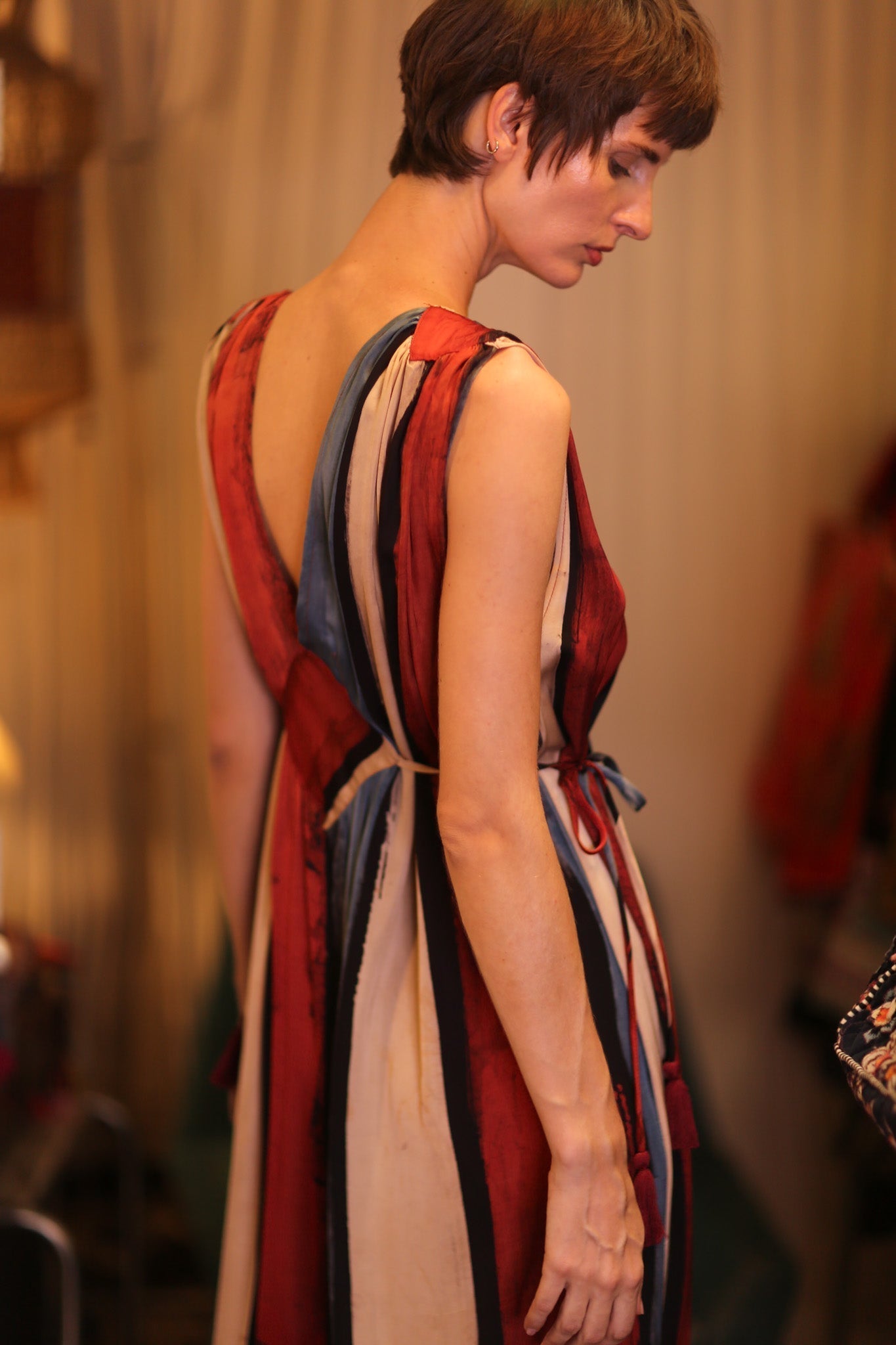 VICTORIA SILK DRESS STRATA - BANGKOK TAILOR CLOTHING STORE - HANDMADE CLOTHING