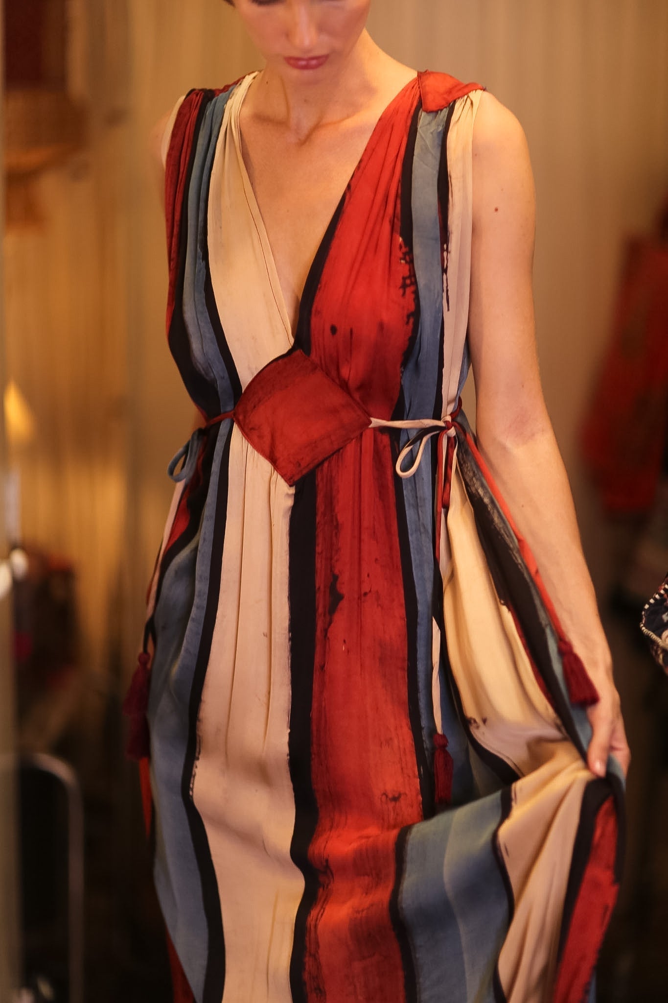 VICTORIA SILK DRESS STRATA - BANGKOK TAILOR CLOTHING STORE - HANDMADE CLOTHING