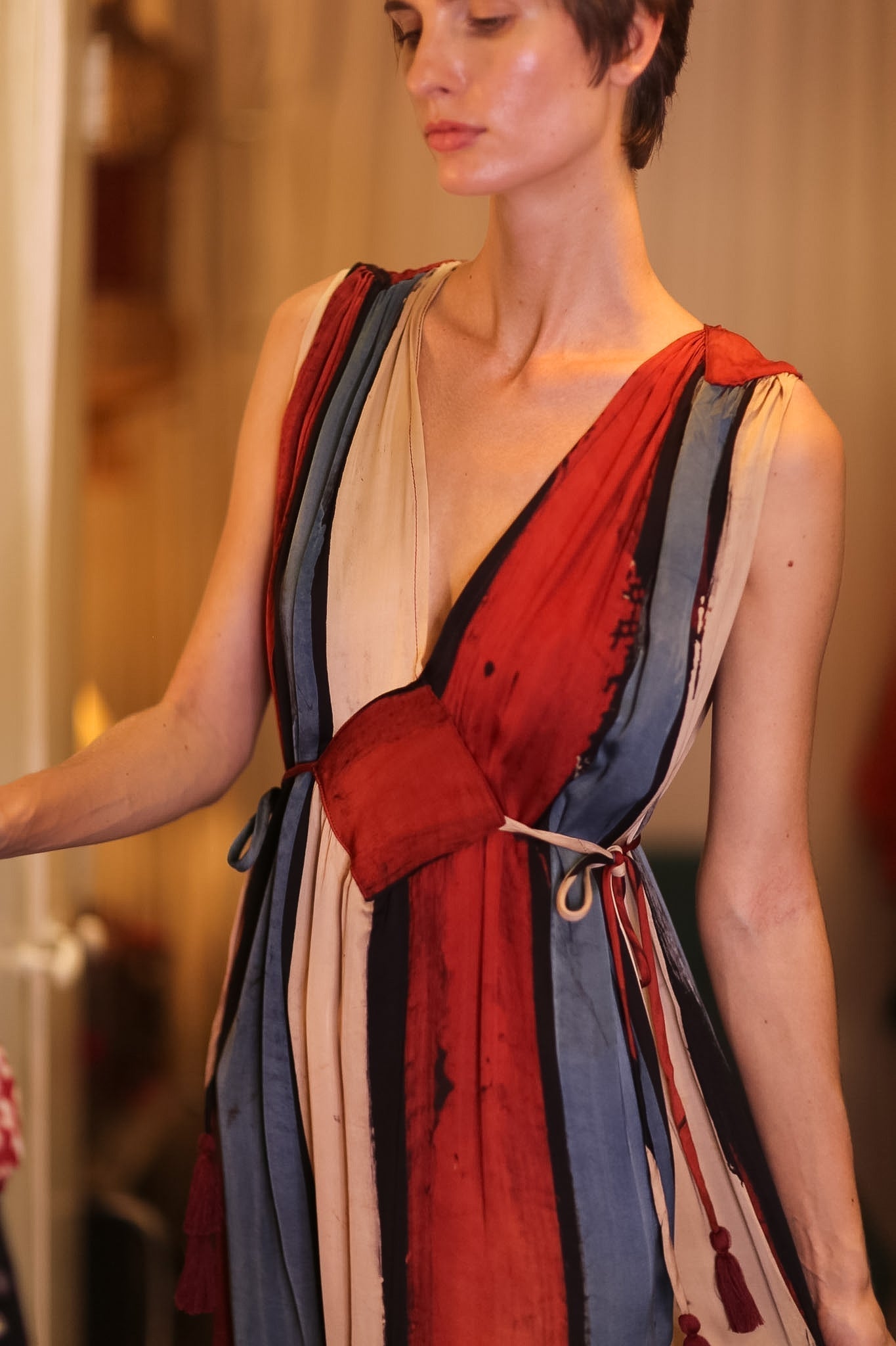 VICTORIA SILK DRESS STRATA - BANGKOK TAILOR CLOTHING STORE - HANDMADE CLOTHING