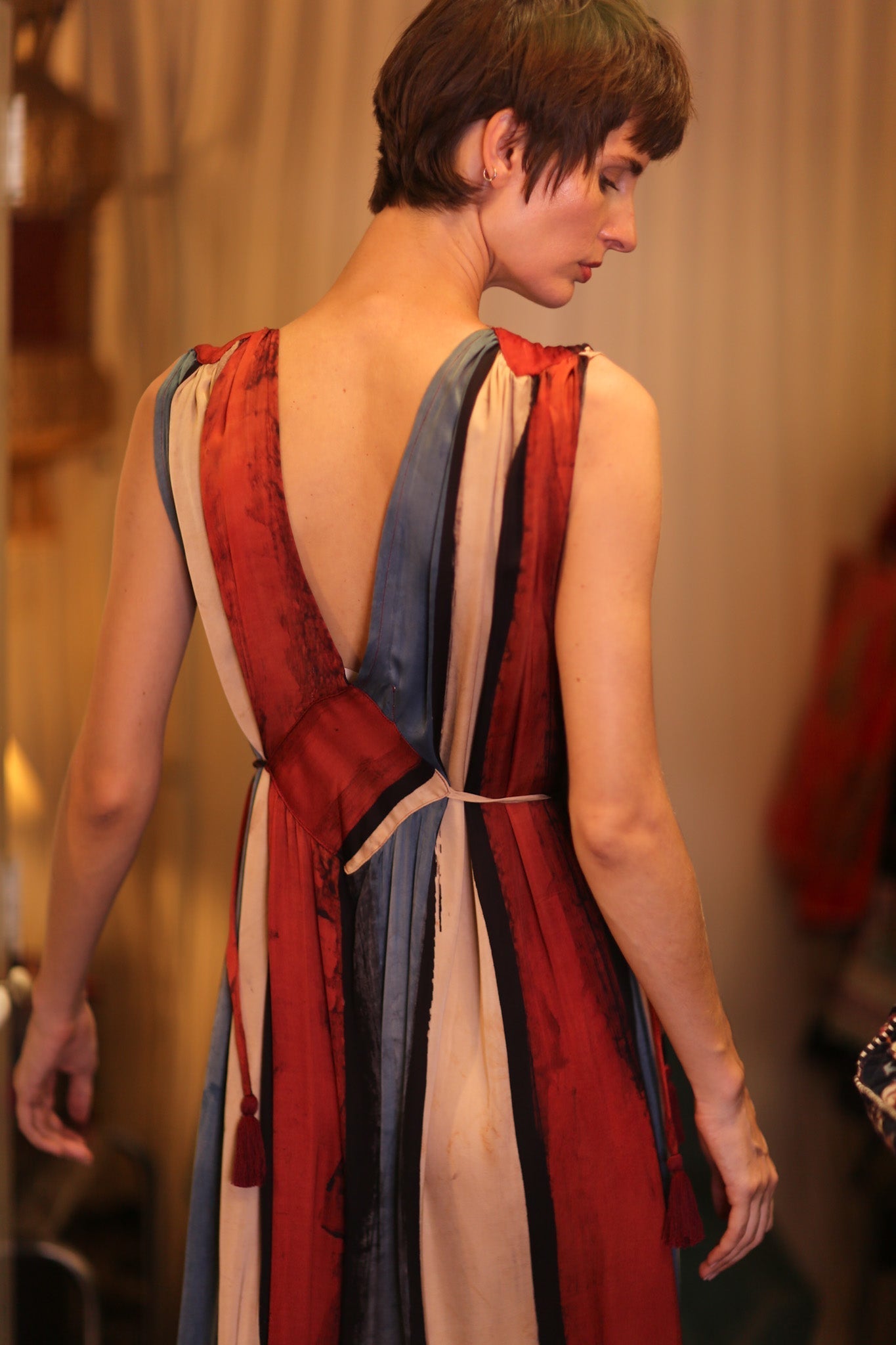 VICTORIA SILK DRESS STRATA - BANGKOK TAILOR CLOTHING STORE - HANDMADE CLOTHING
