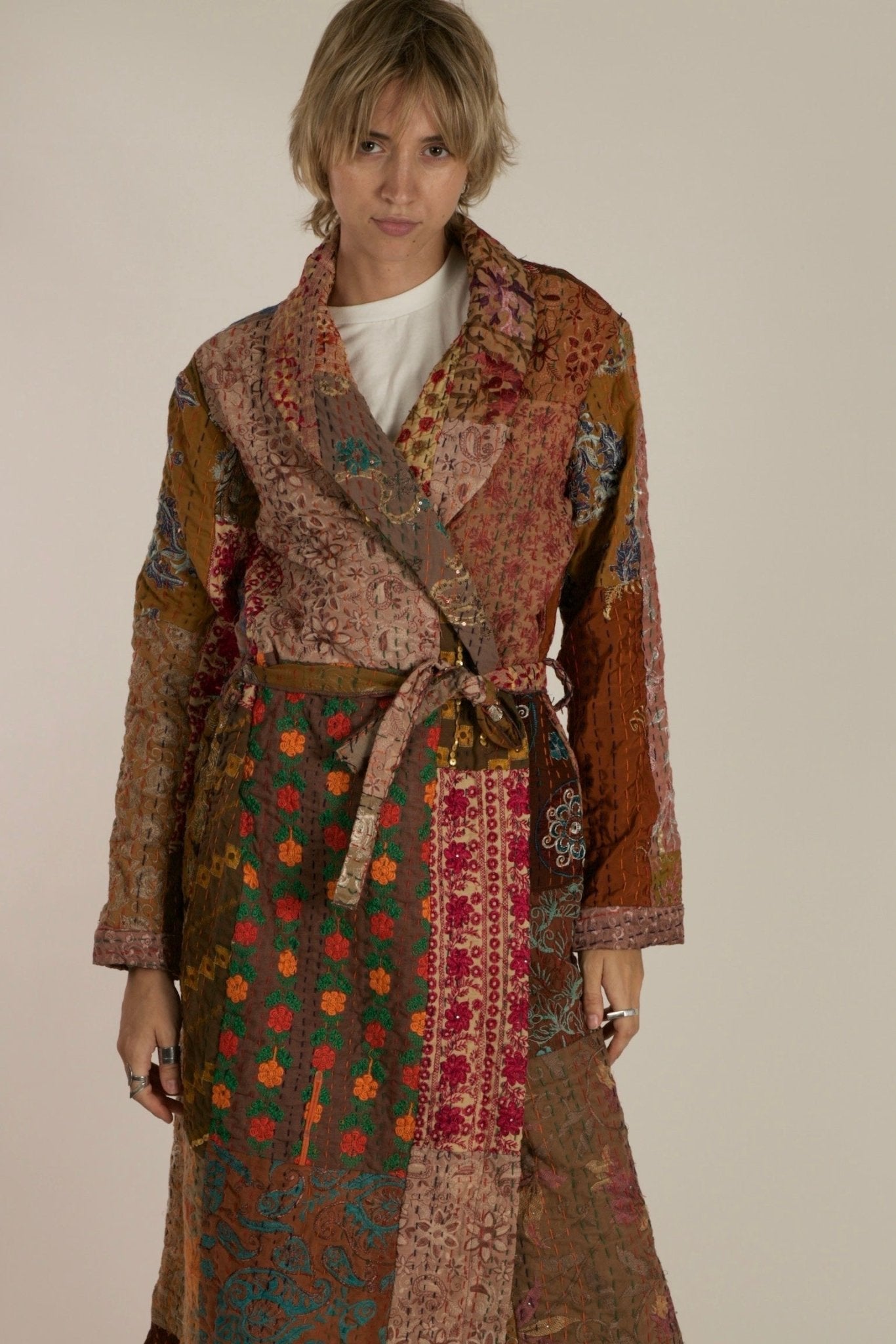 VICTORIA THALIA EMBROIDERE PATCHWORK KIMONO JACKET - MOMO STUDIO BERLIN - Berlin Concept Store - sustainable & ethical fashion