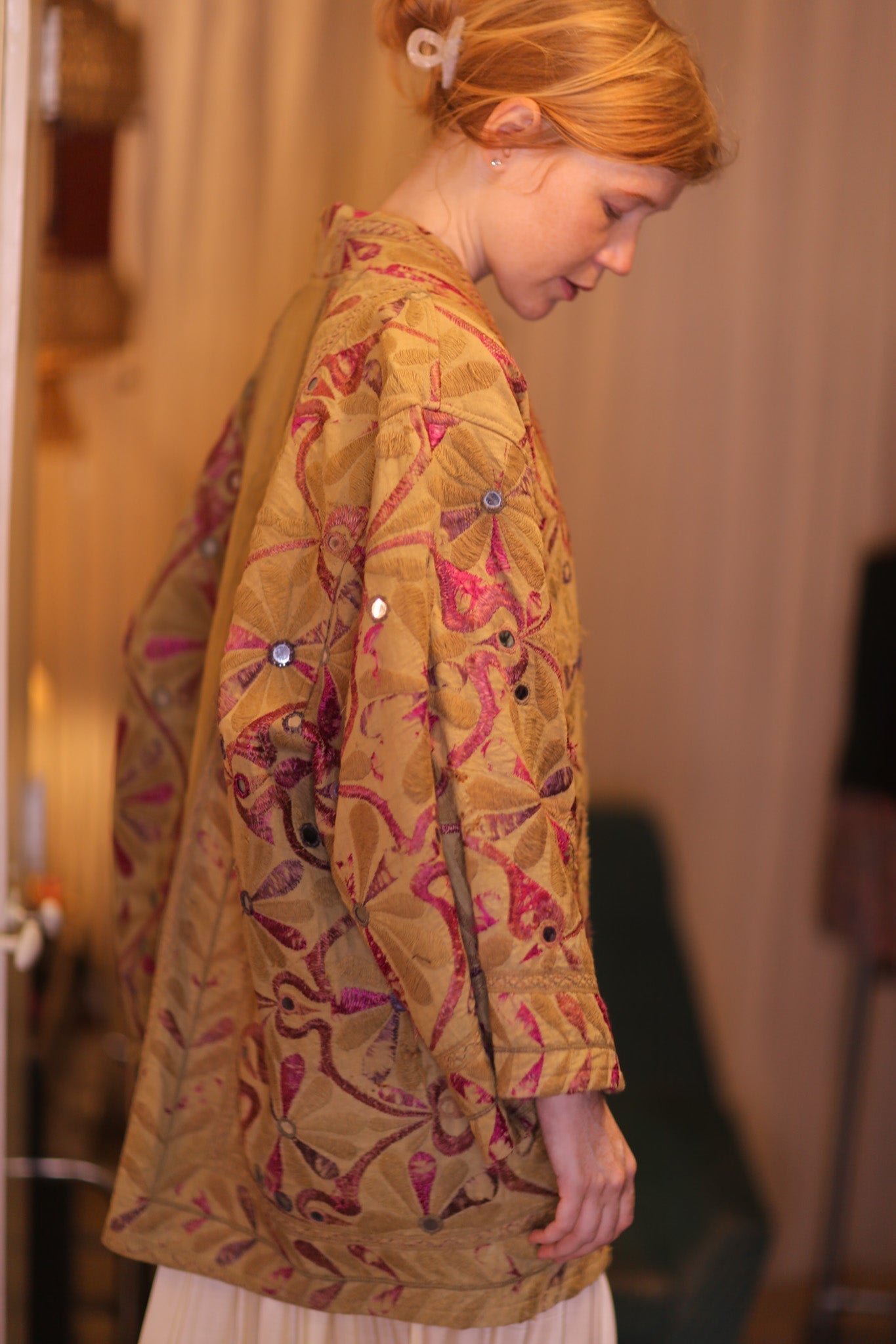 VINTAGE STYLE EMBROIDERED SHORT KIMONO MIAKA - MOMO STUDIO BERLIN - Berlin Concept Store - sustainable & ethical fashion