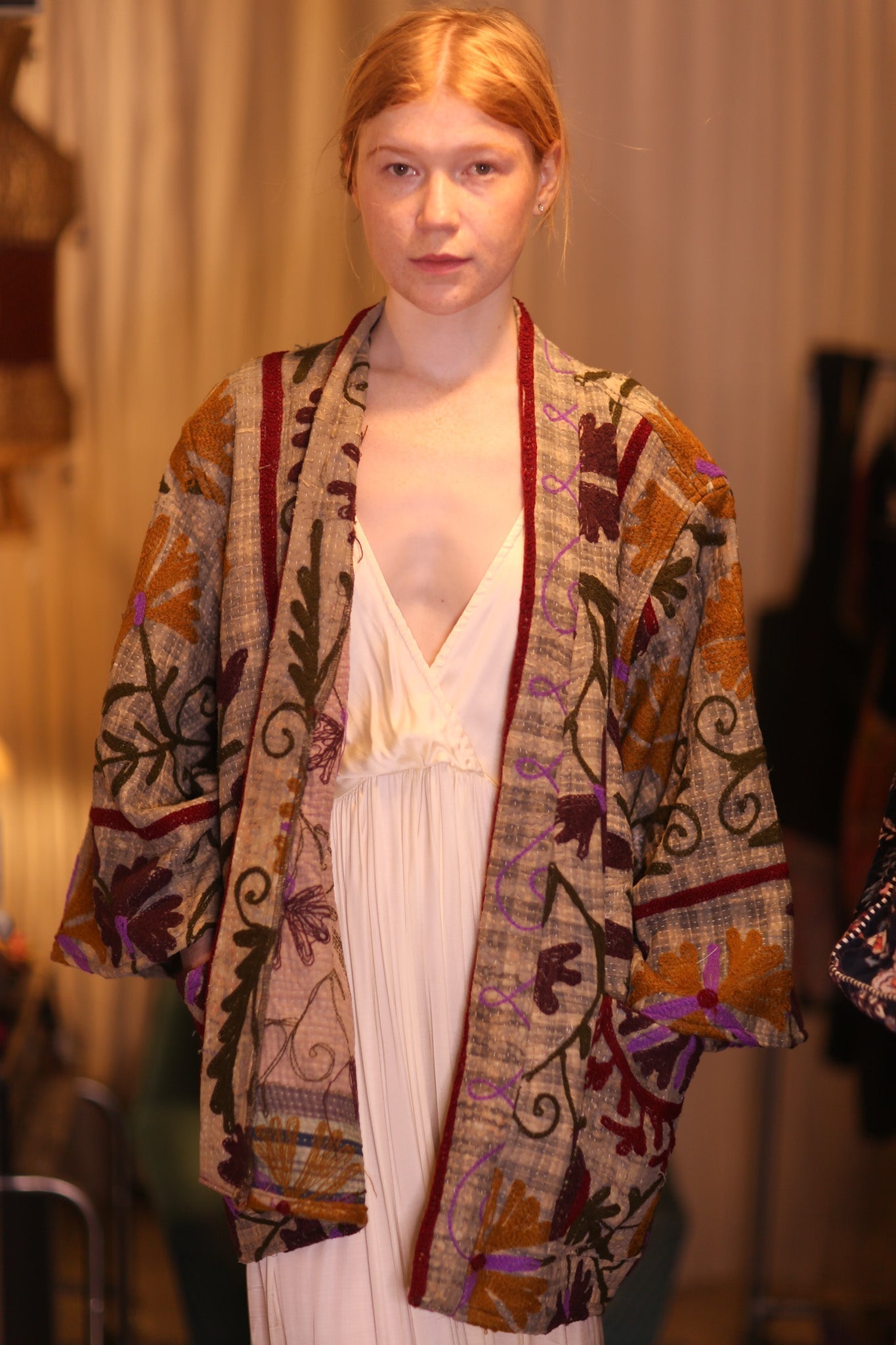 VINTAGE STYLE EMBROIDERED SHORT KIMONO MONTY HUĀ - MOMO STUDIO BERLIN - Berlin Concept Store - sustainable & ethical fashion