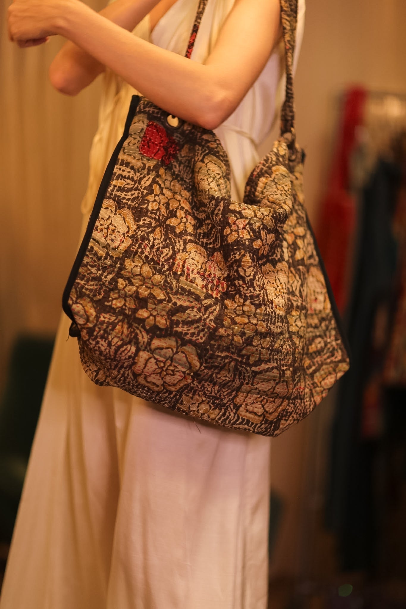 VINTAGE STYLE KANTHA BAG FLAM - MOMO STUDIO BERLIN - Berlin Concept Store - sustainable & ethical fashion