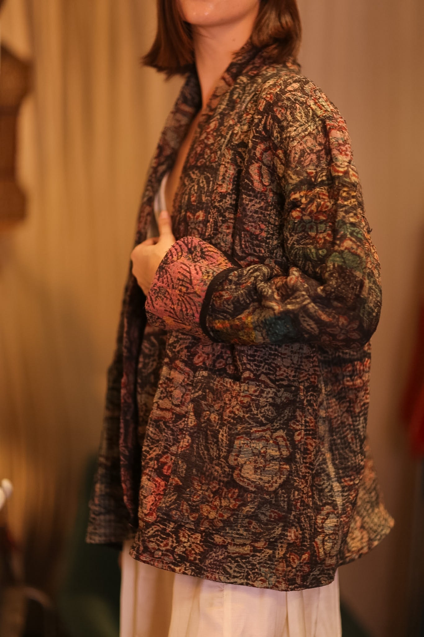 VINTAGE STYLE KANTHA SHORT KIMONO WILDROSE - MOMO STUDIO BERLIN - Berlin Concept Store - sustainable & ethical fashion