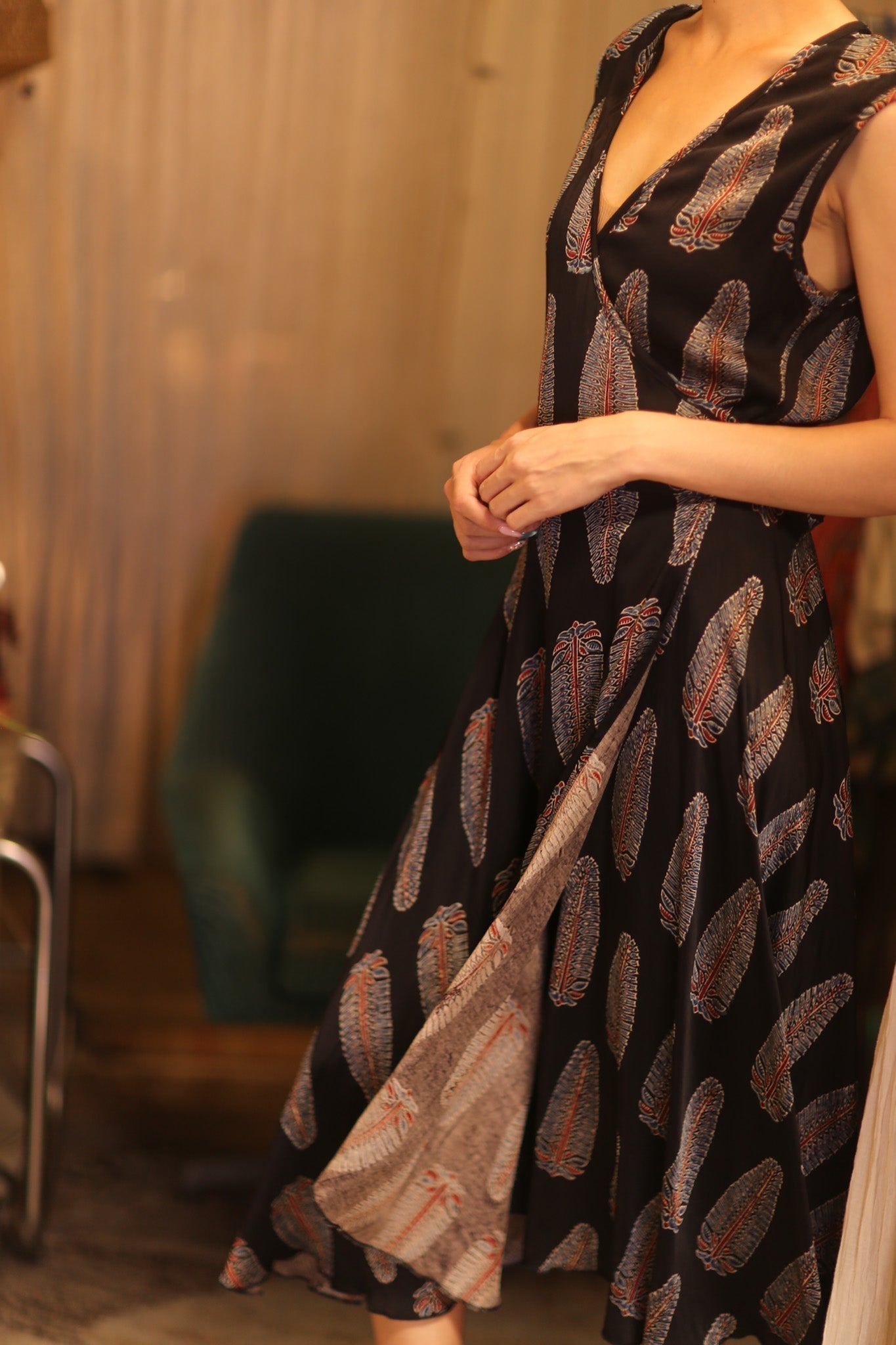 WARP SILK DRESS GABRIELE BALI - MOMO STUDIO BERLIN - Berlin Concept Store - sustainable & ethical fashion