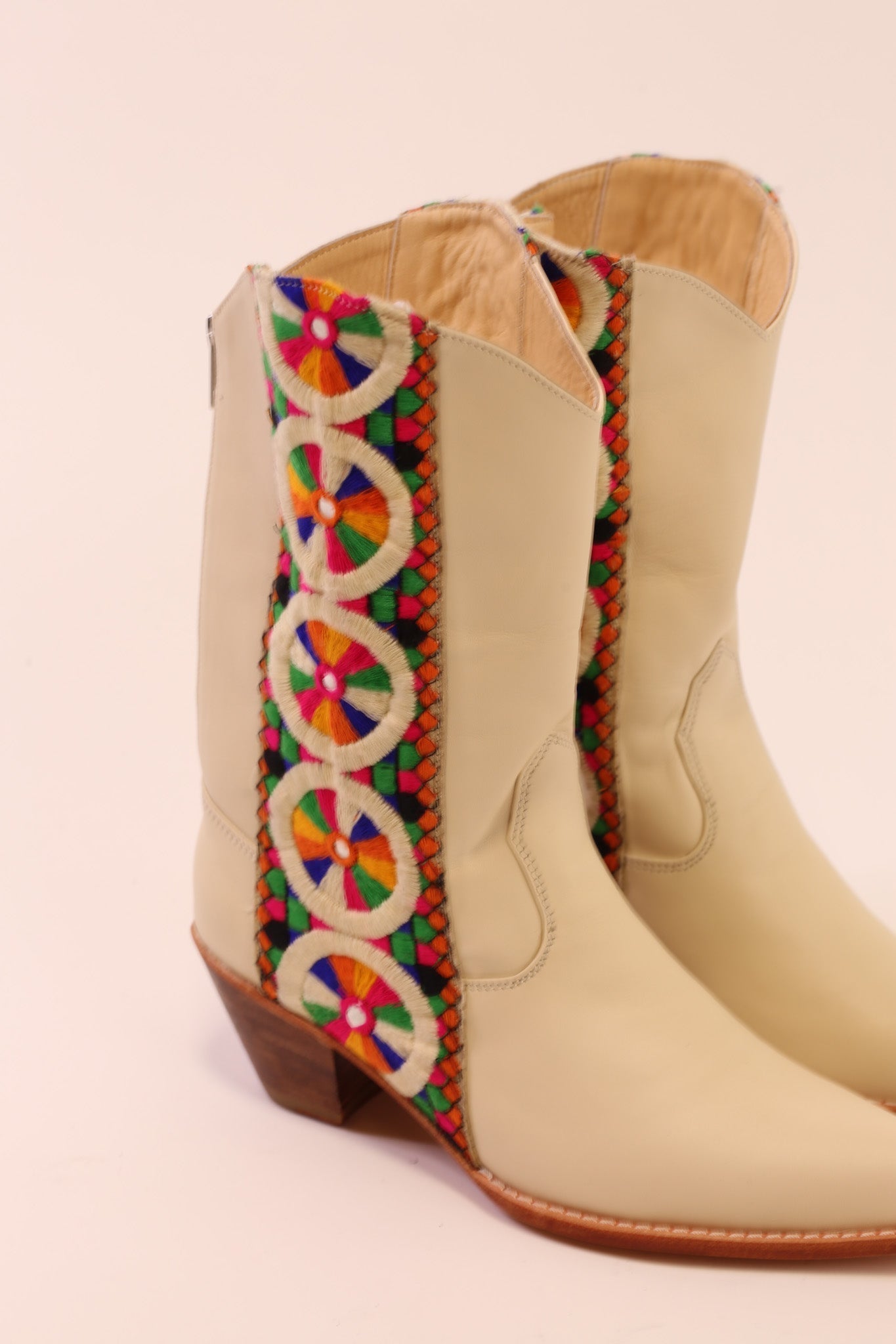 WESTERN BOOTS SWIFT - MOMO STUDIO BERLIN - Berlin Concept Store - sustainable & ethical fashion