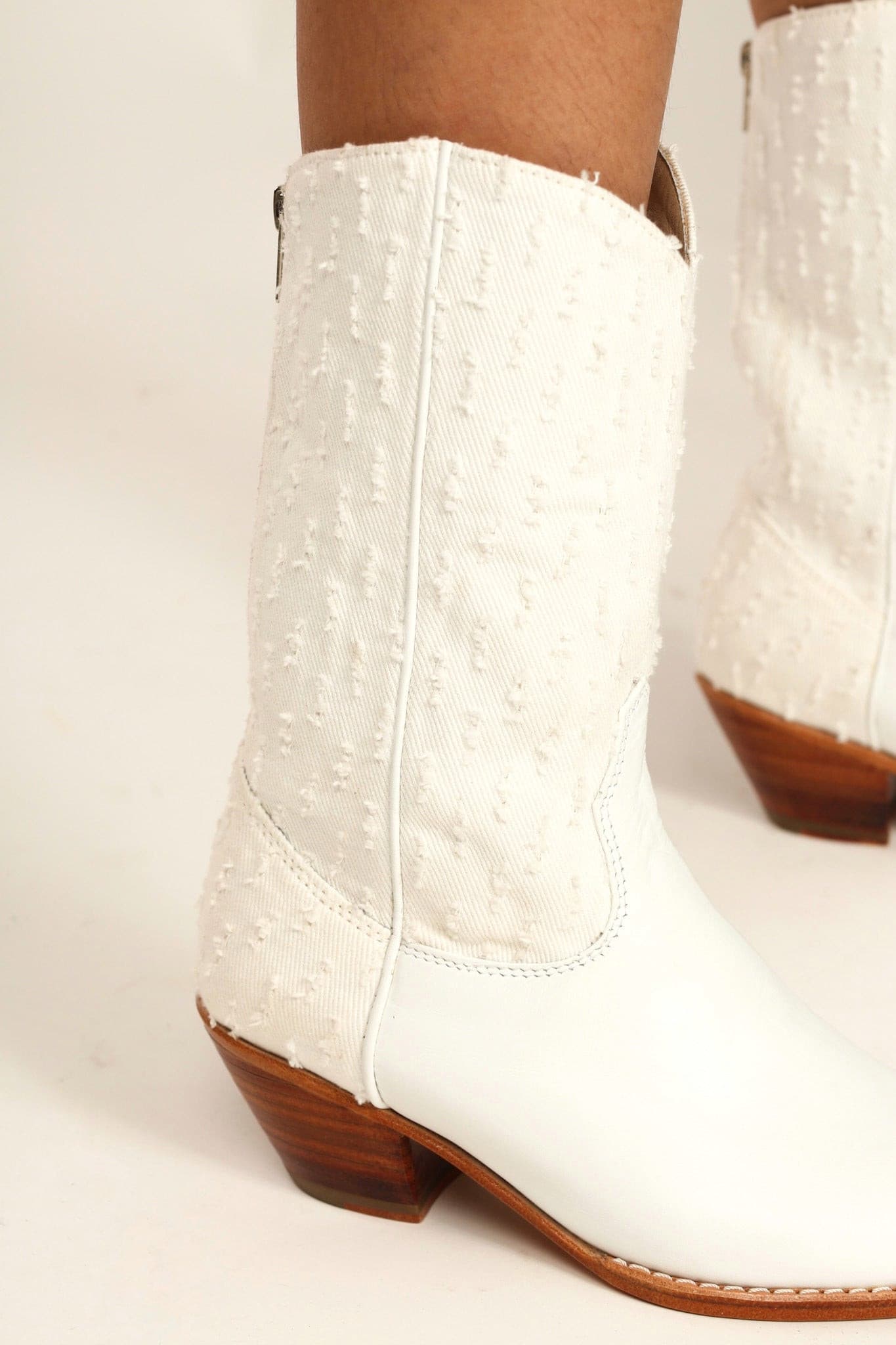 WHITE DENIM WESTERN BOOTS MILKA - MOMO STUDIO BERLIN - Berlin Concept Store - sustainable & ethical fashion