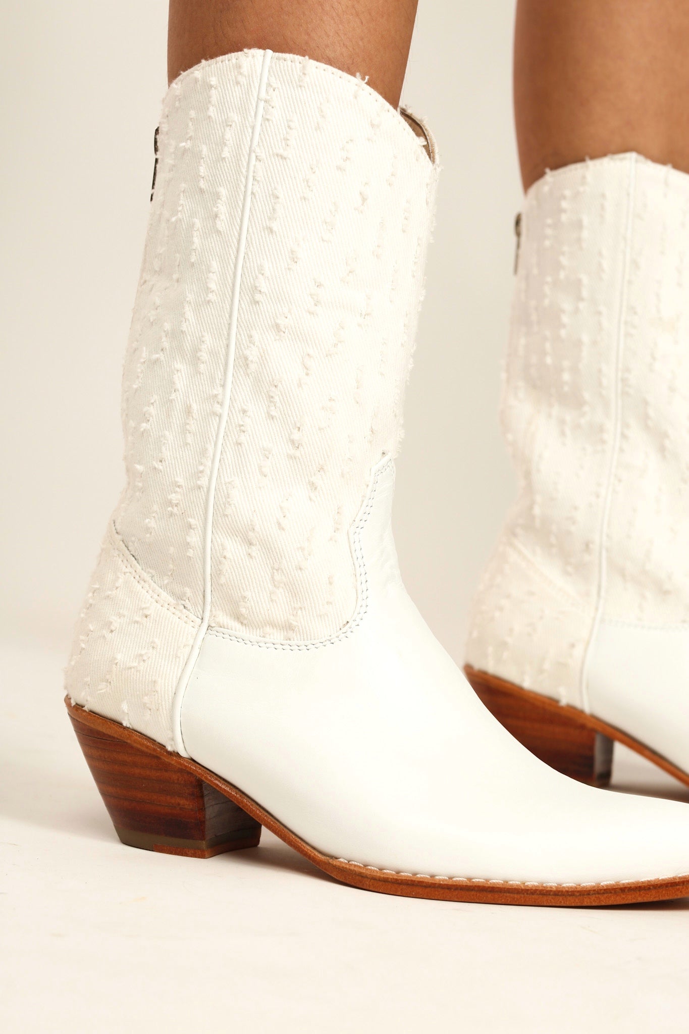 WHITE DENIM WESTERN BOOTS MILKA - MOMO STUDIO BERLIN - Berlin Concept Store - sustainable & ethical fashion