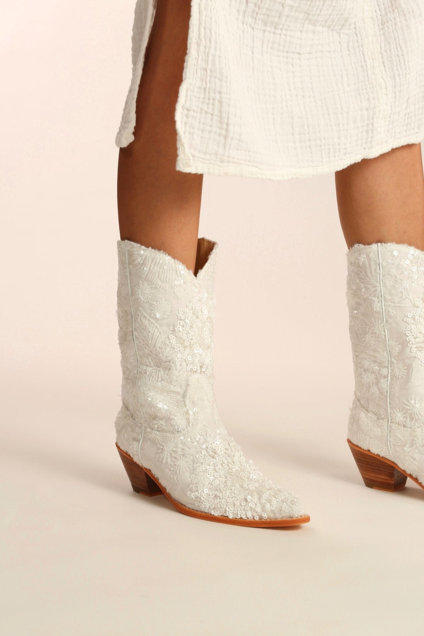 WHITE EMBROIDERED SEQUIN WEDDING BOOTS ODE - MOMO STUDIO BERLIN - Berlin Concept Store - sustainable & ethical fashion