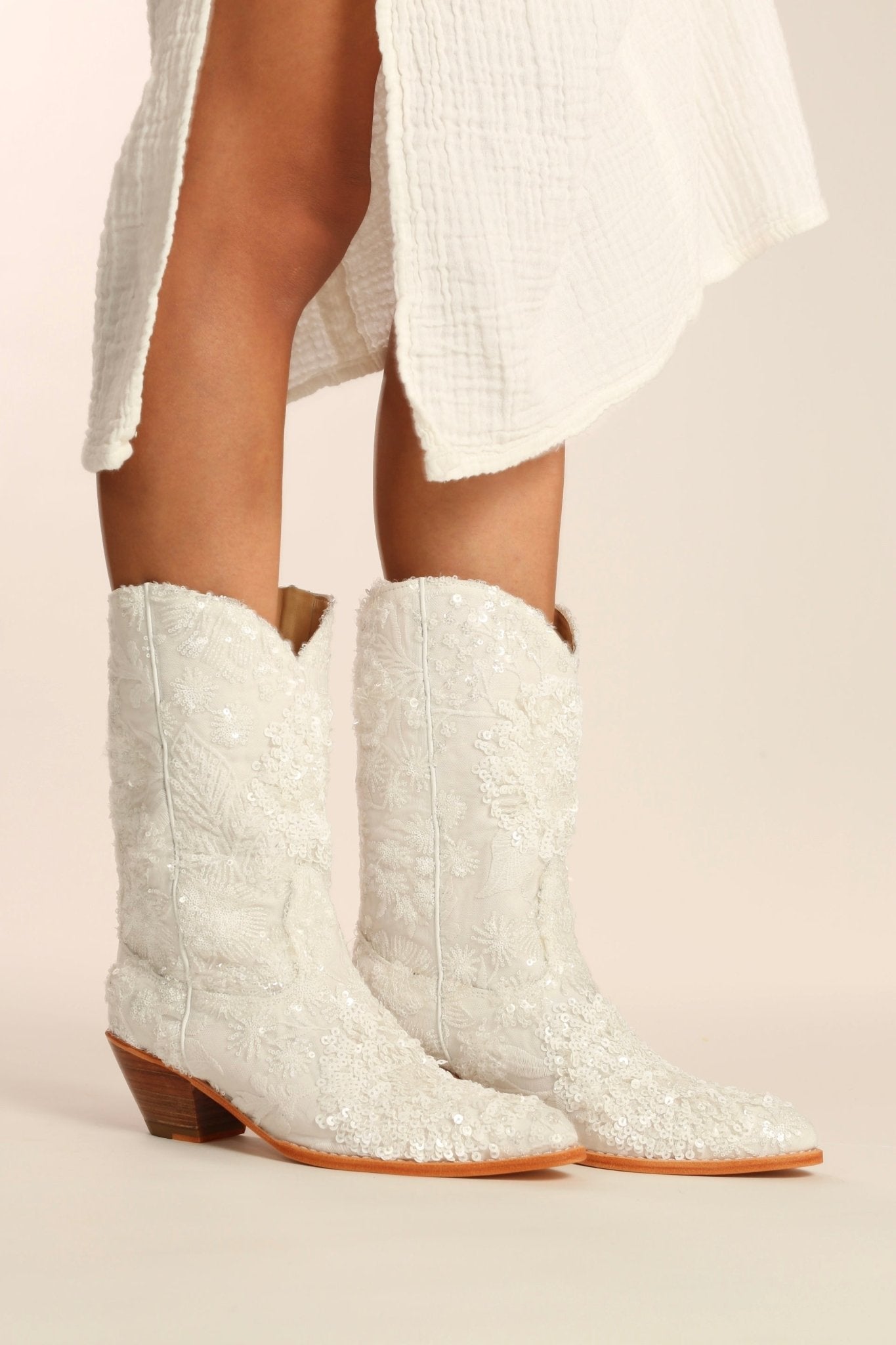 WHITE EMBROIDERED SEQUIN WEDDING BOOTS ODE - MOMO STUDIO BERLIN - Berlin Concept Store - sustainable & ethical fashion