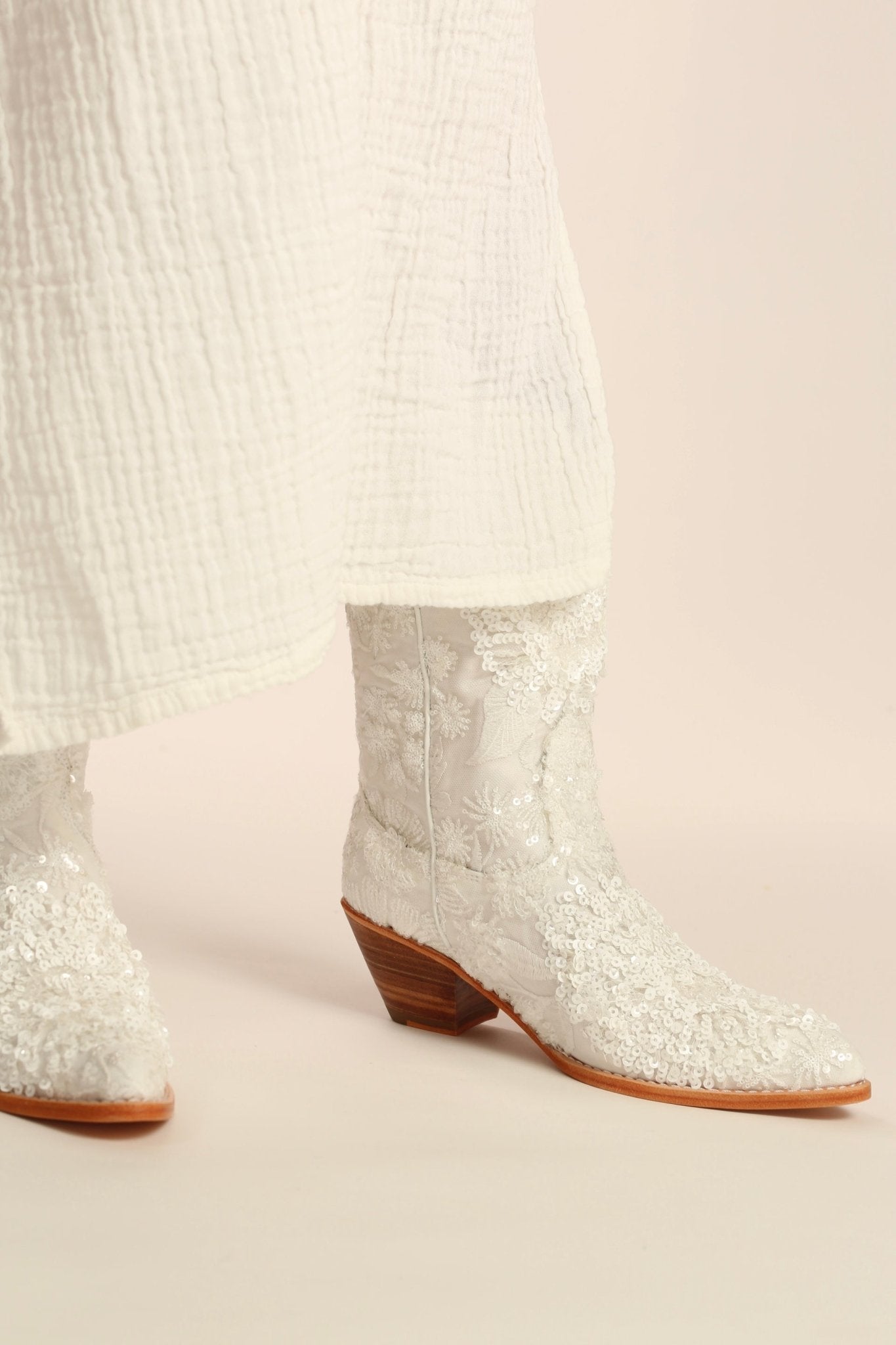 WHITE EMBROIDERED SEQUIN WEDDING BOOTS ODE - MOMO STUDIO BERLIN - Berlin Concept Store - sustainable & ethical fashion