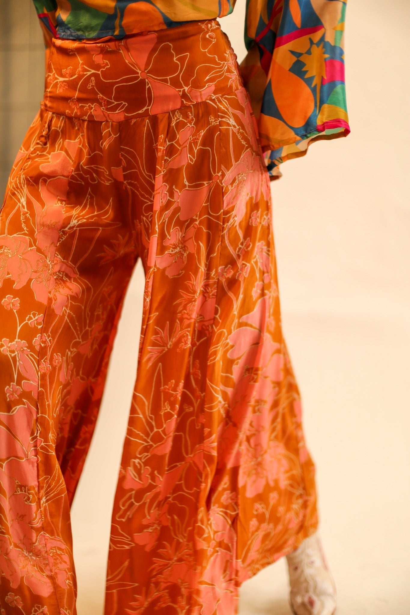 WIDE LEG BLOCK PRINT SILK PANTS RUBY - MOMO STUDIO BERLIN - Berlin Concept Store - sustainable & ethical fashion