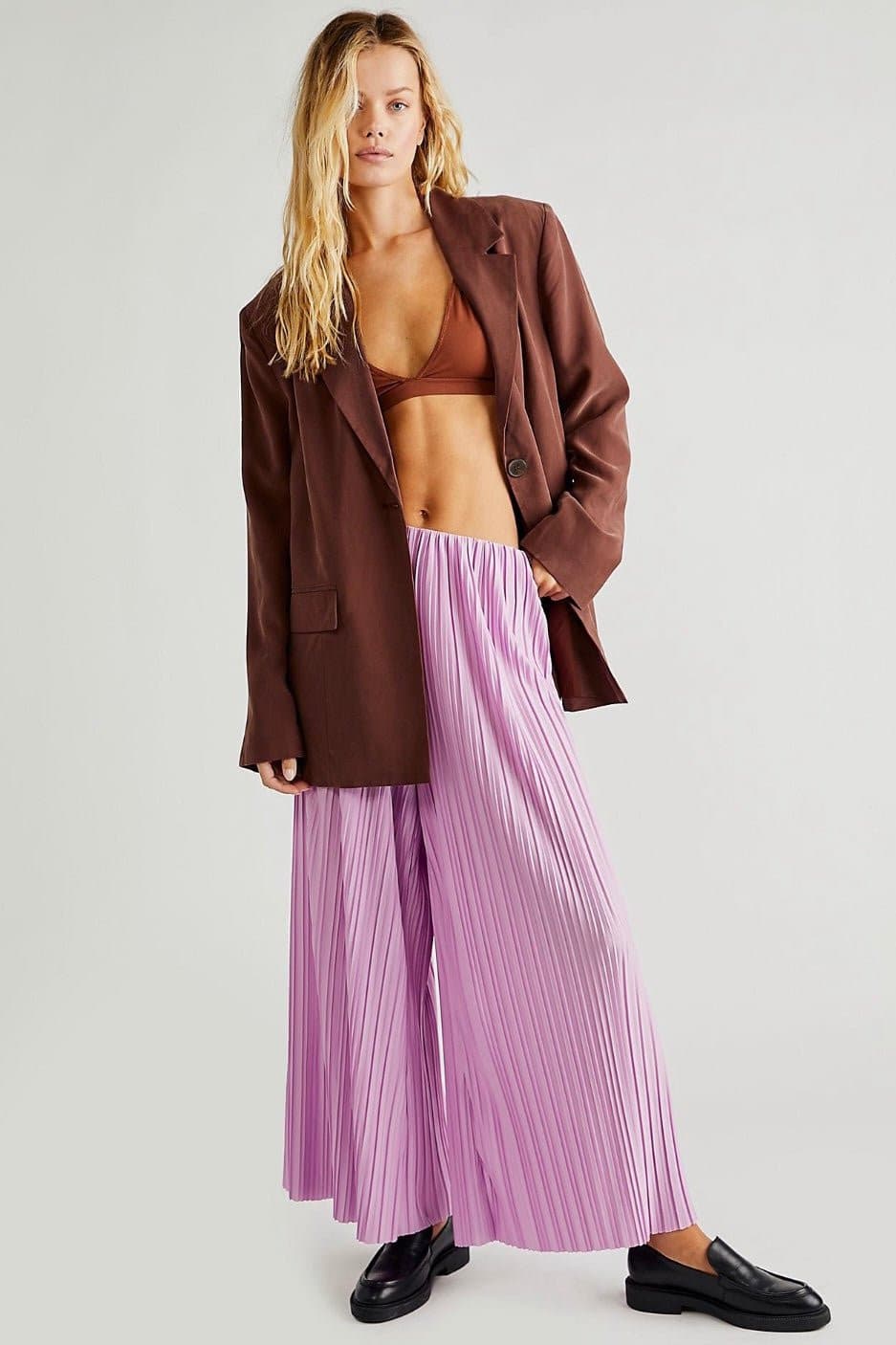 WINONA PLEATED FLARE PANTS - MOMO STUDIO BERLIN - Berlin Concept Store - sustainable & ethical fashion