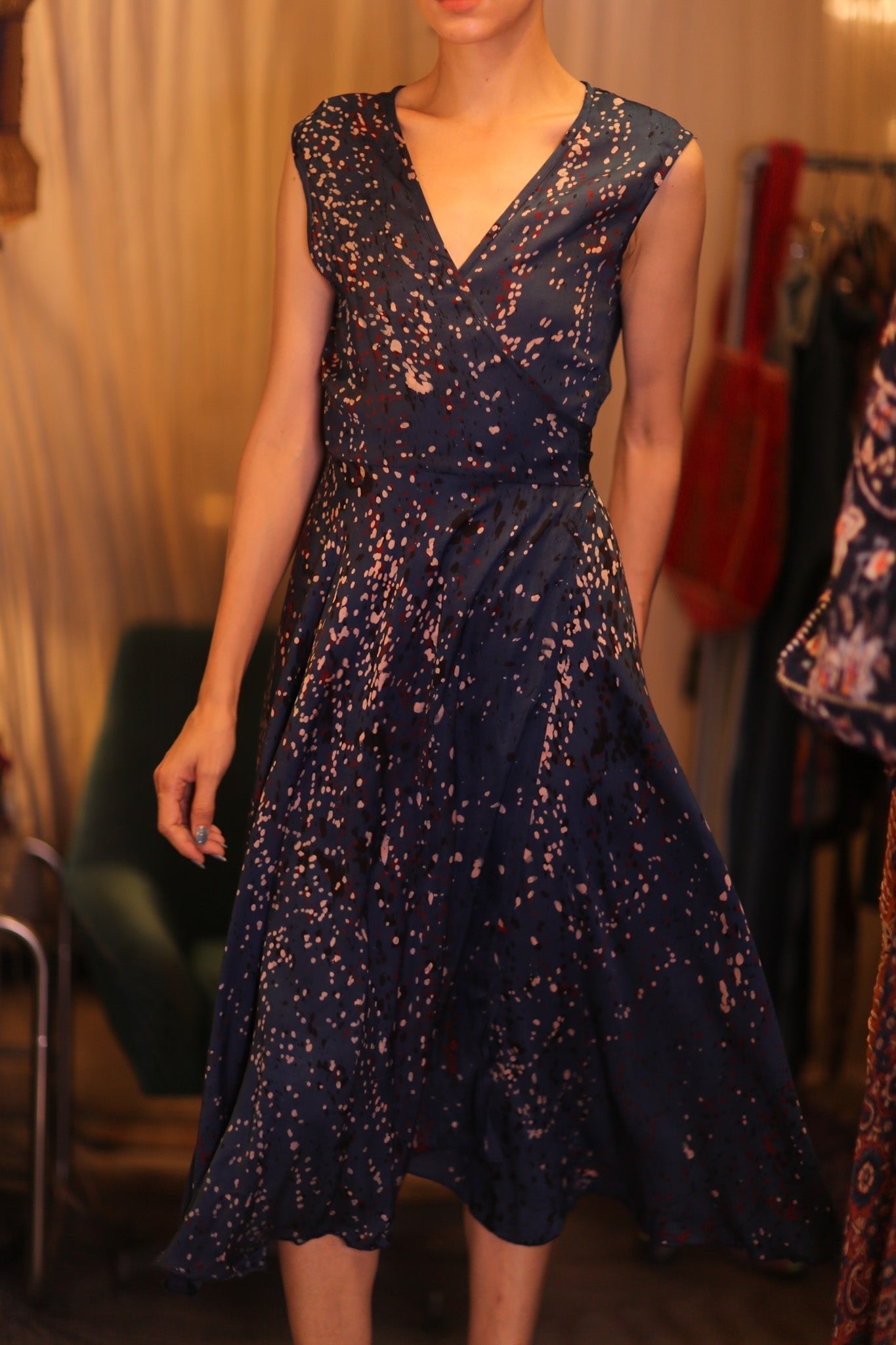 WRAP SILK DRESS GABRIELE SCARLET - MOMO STUDIO BERLIN - Berlin Concept Store - sustainable & ethical fashion