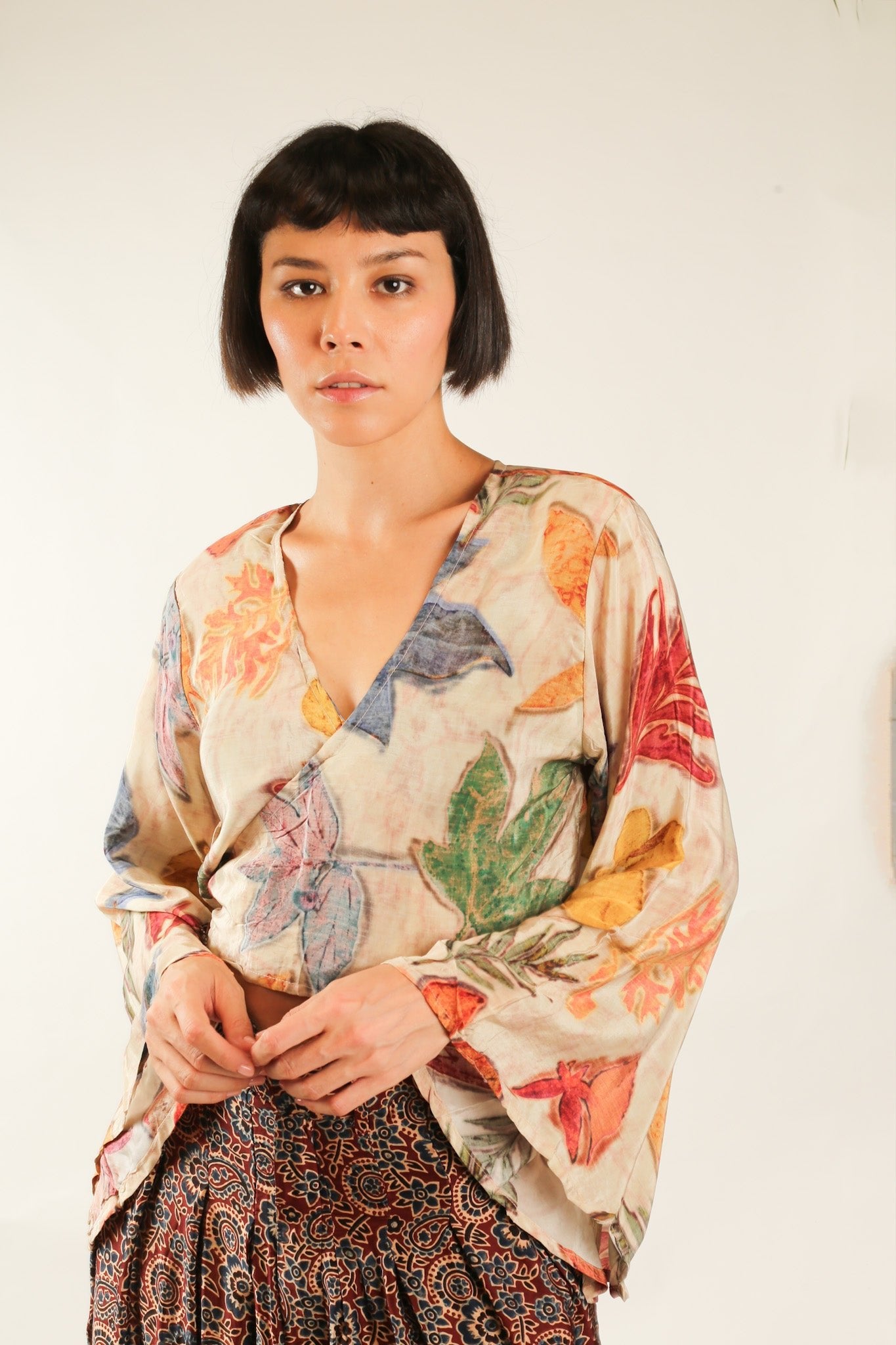 WRAP TOP SILK BLOCK PRINT CELINA - MOMO STUDIO BERLIN - Berlin Concept Store - sustainable & ethical fashion