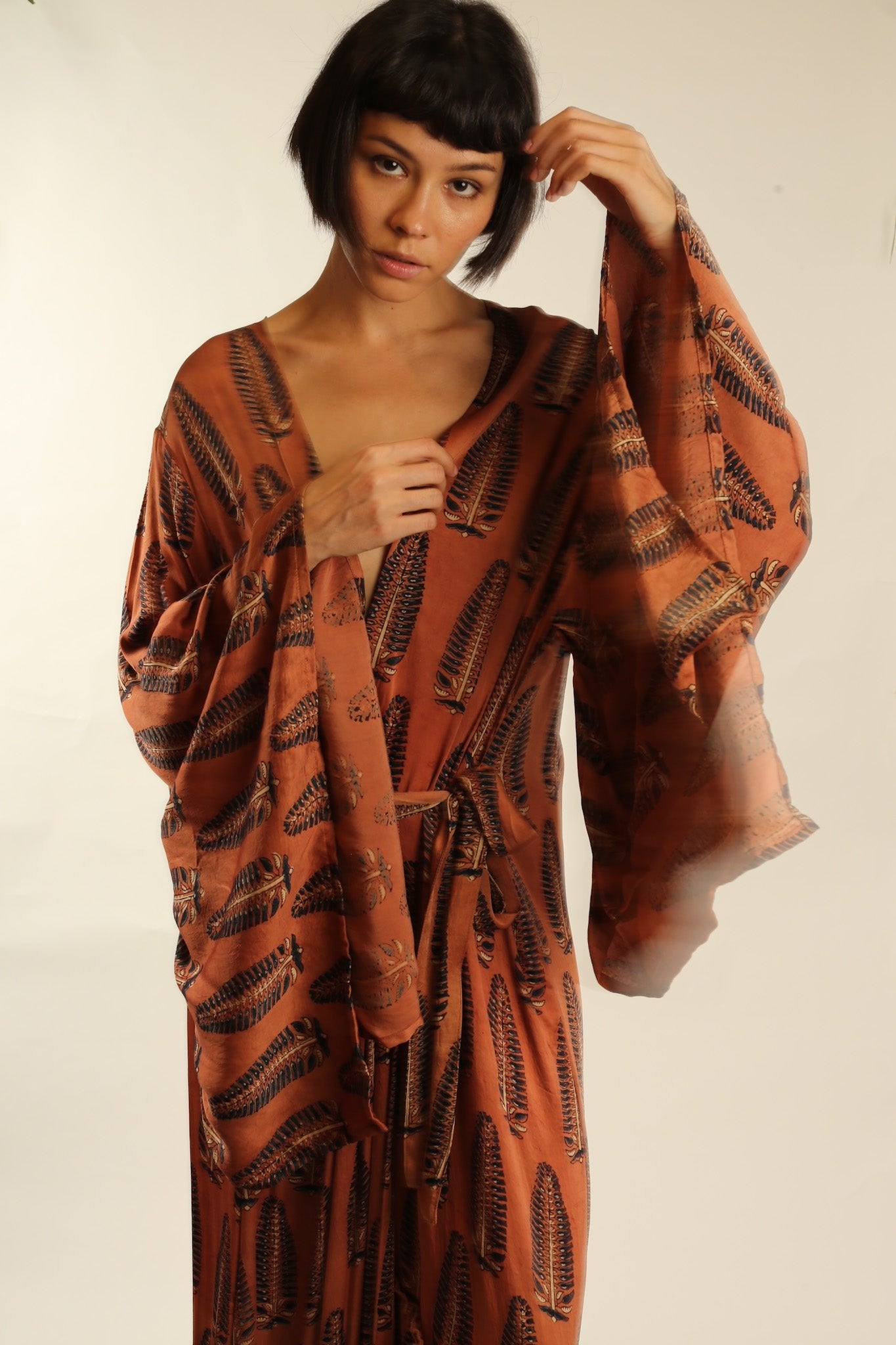 XL KIMONO FEATHER SILK KIMONO BOZENA - MOMO STUDIO BERLIN - Berlin Concept Store - sustainable & ethical fashion