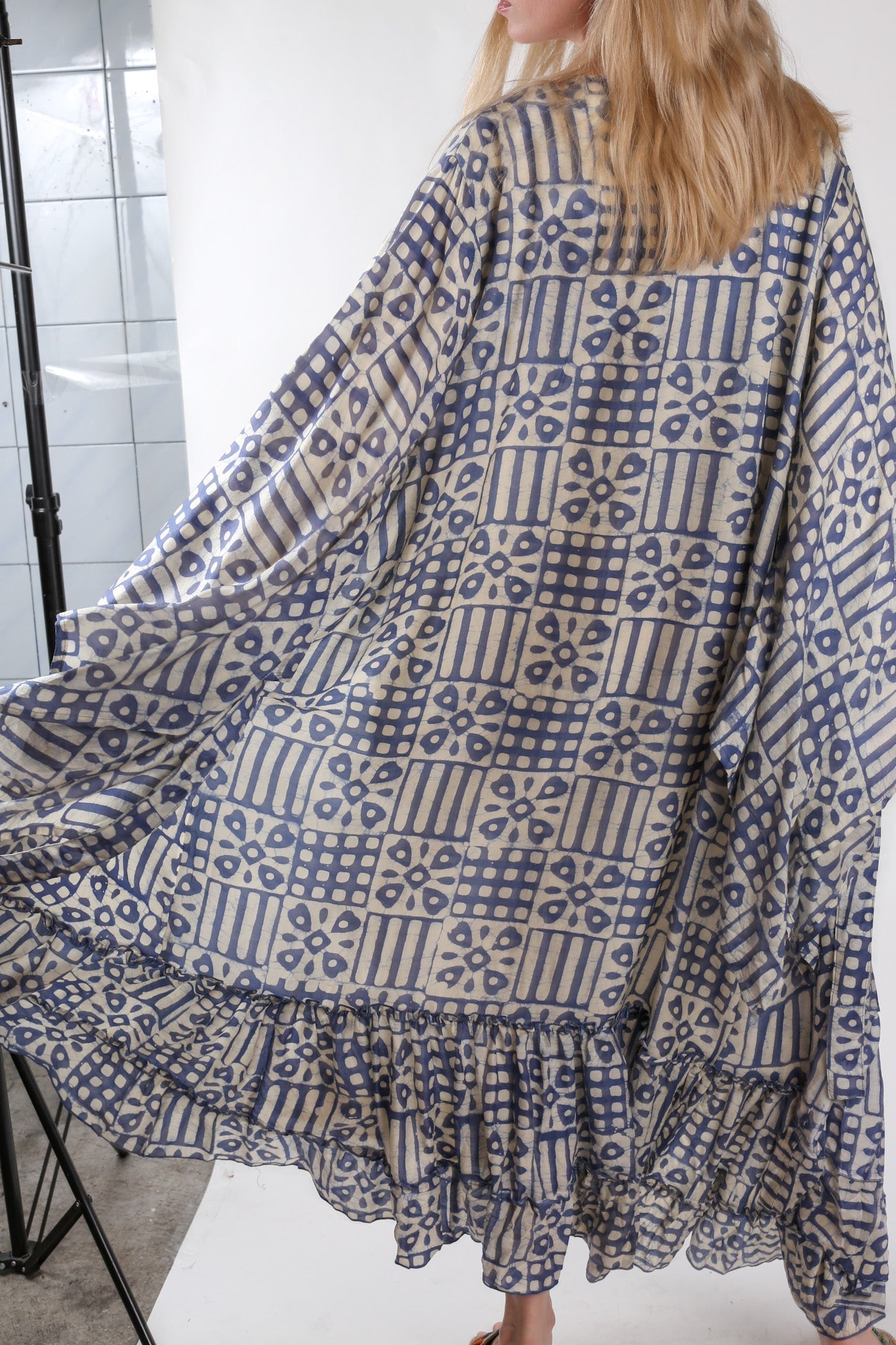 XL SILK KIMONO ADELLA - MOMO STUDIO BERLIN - Berlin Concept Store - sustainable & ethical fashion