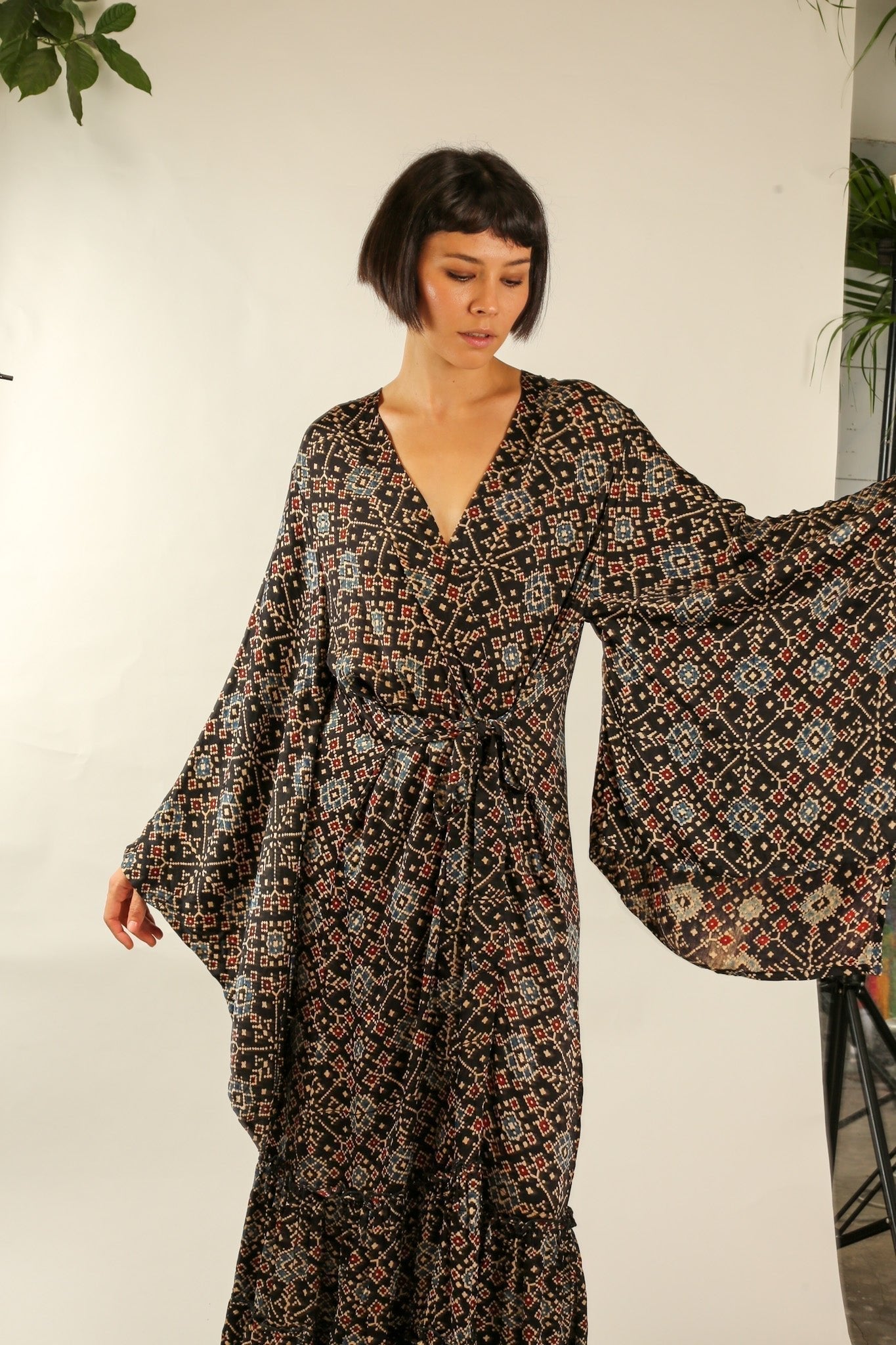 XL SILK KIMONO ADELLA - MOMO STUDIO BERLIN - Berlin Concept Store - sustainable & ethical fashion