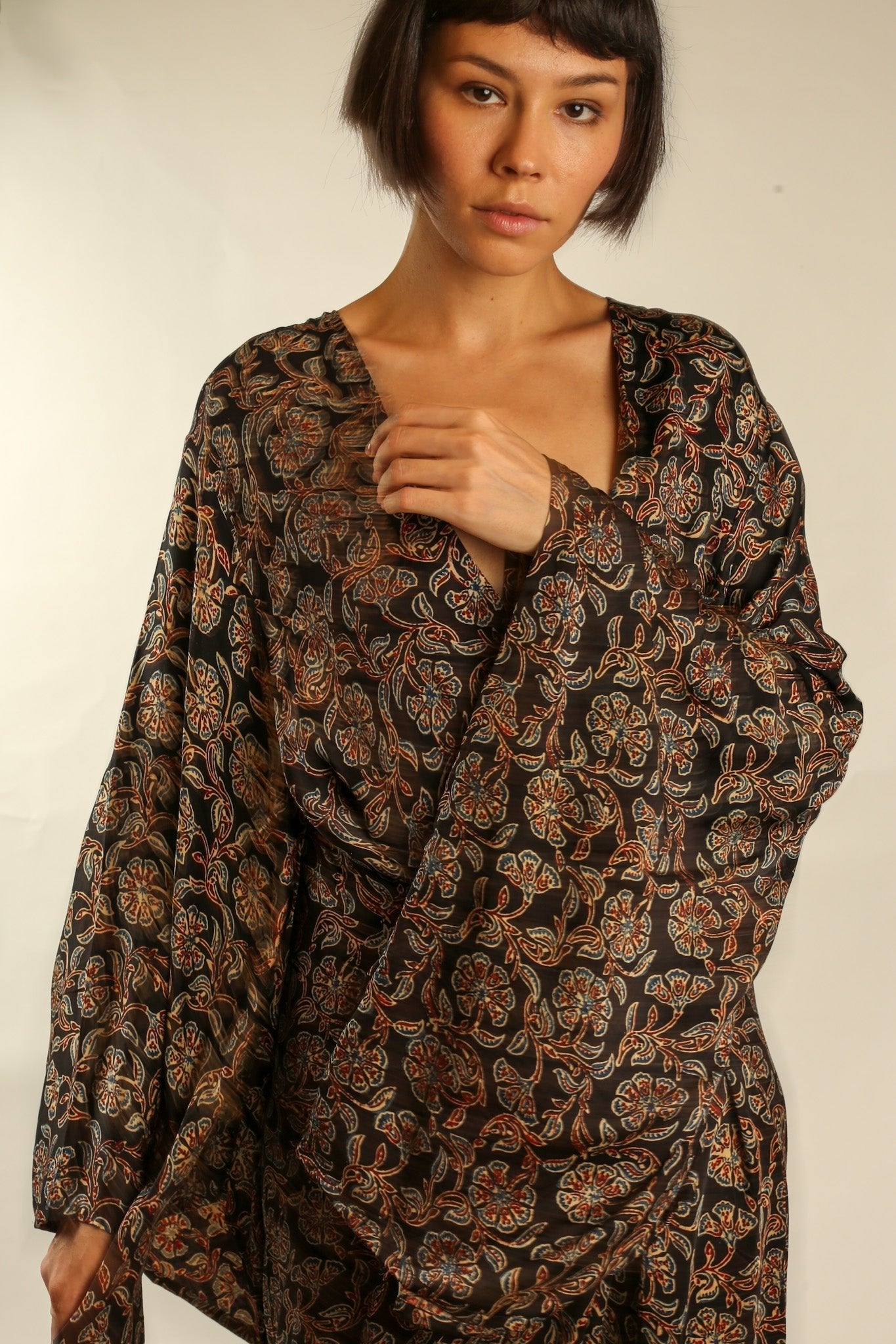 XL SILK KIMONO ADELLA - MOMO STUDIO BERLIN - Berlin Concept Store - sustainable & ethical fashion