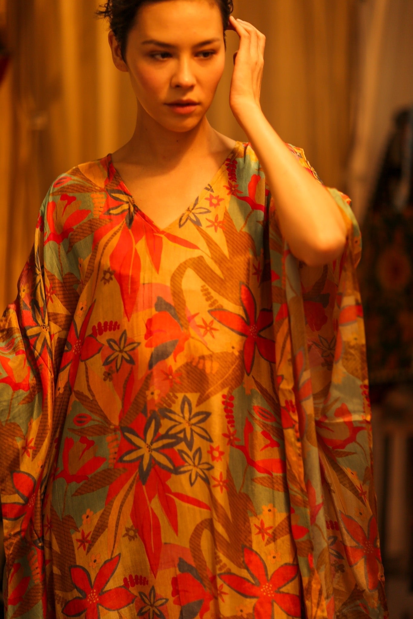 YAYA SILK KAFTAN LIGHT COLORFUL JUNGLE - MOMO STUDIO BERLIN - Berlin Concept Store - sustainable & ethical fashion