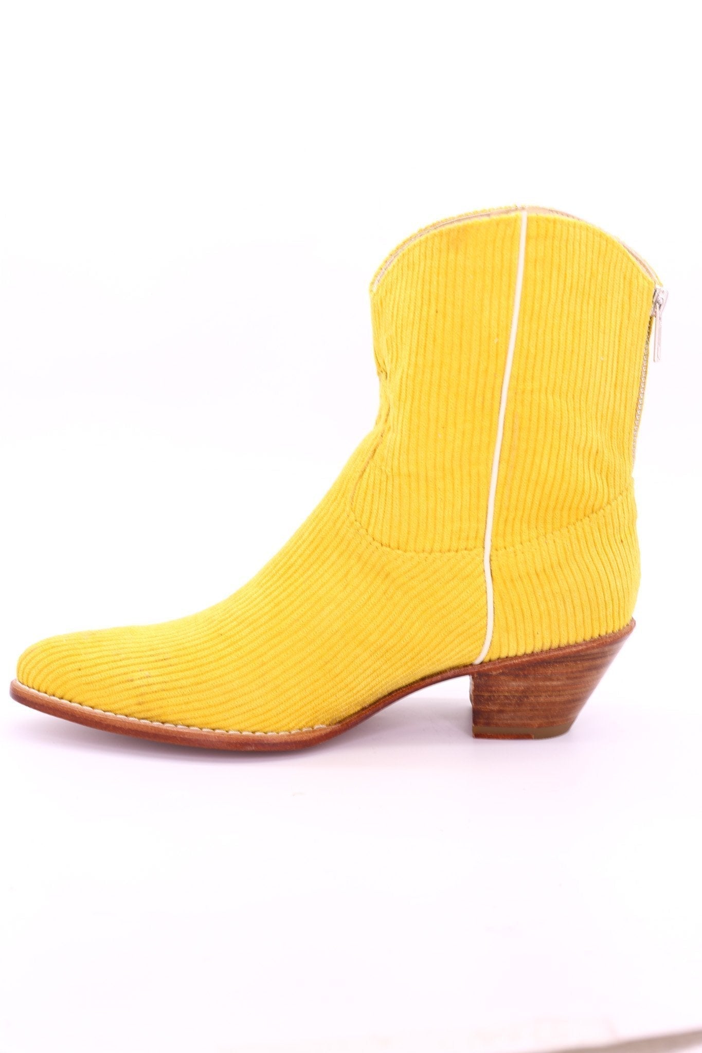 YELLOW CORDUROY BOOTIES LINNEAH - MOMO STUDIO BERLIN - Berlin Concept Store - sustainable & ethical fashion