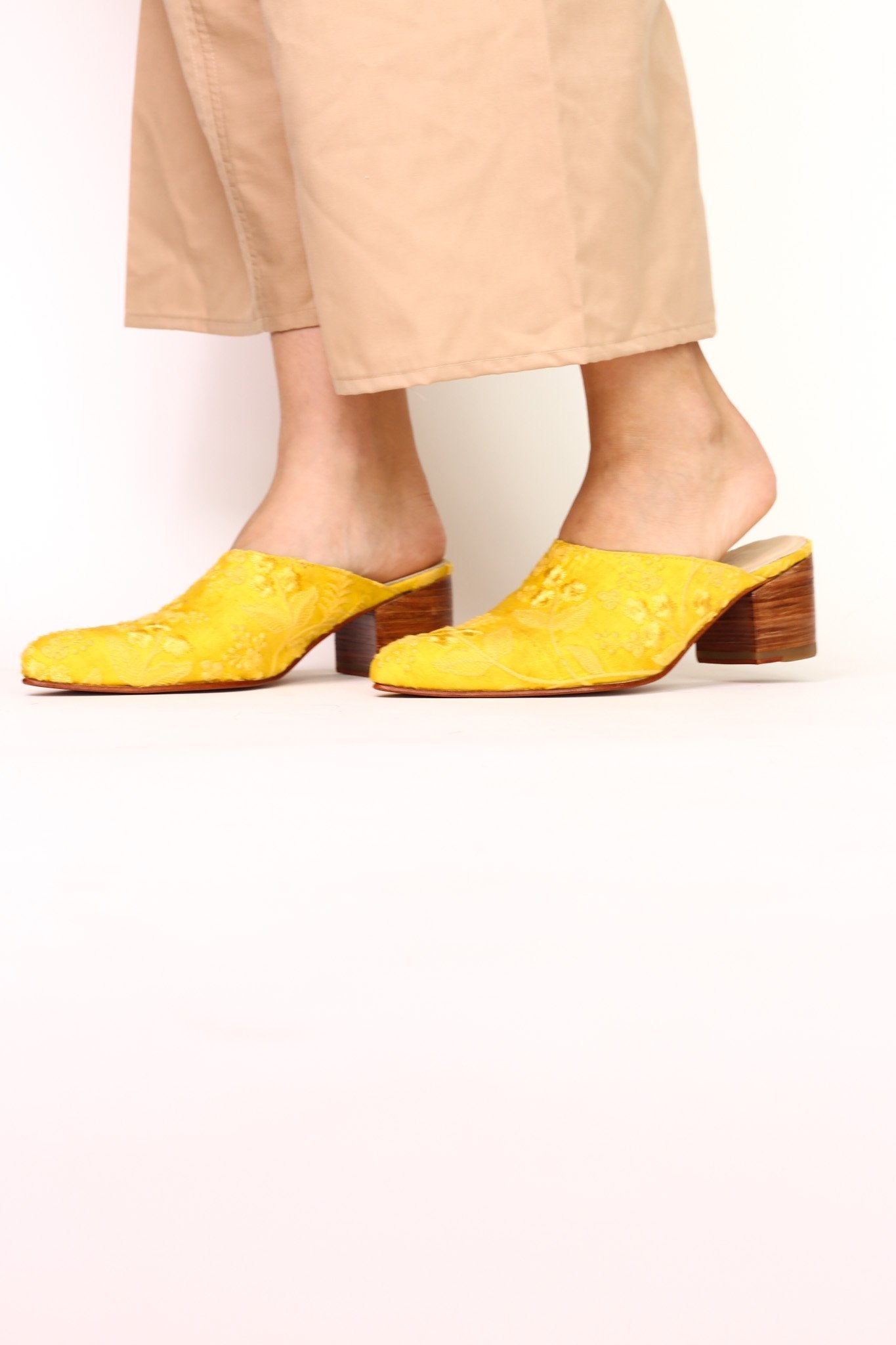 YELLOW HEELED MULES X ANTHROPOLOGIE MARLA - MOMO STUDIO BERLIN - Berlin Concept Store - sustainable & ethical fashion