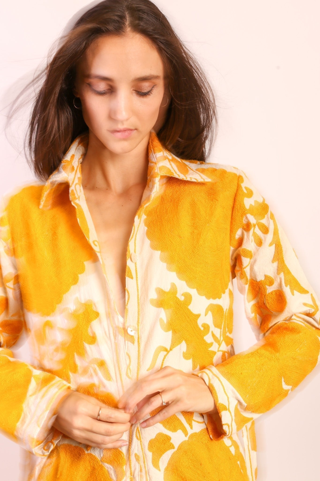 YELLOW SUZANI COAT ANINO - MOMO STUDIO BERLIN - Berlin Concept Store - sustainable & ethical fashion