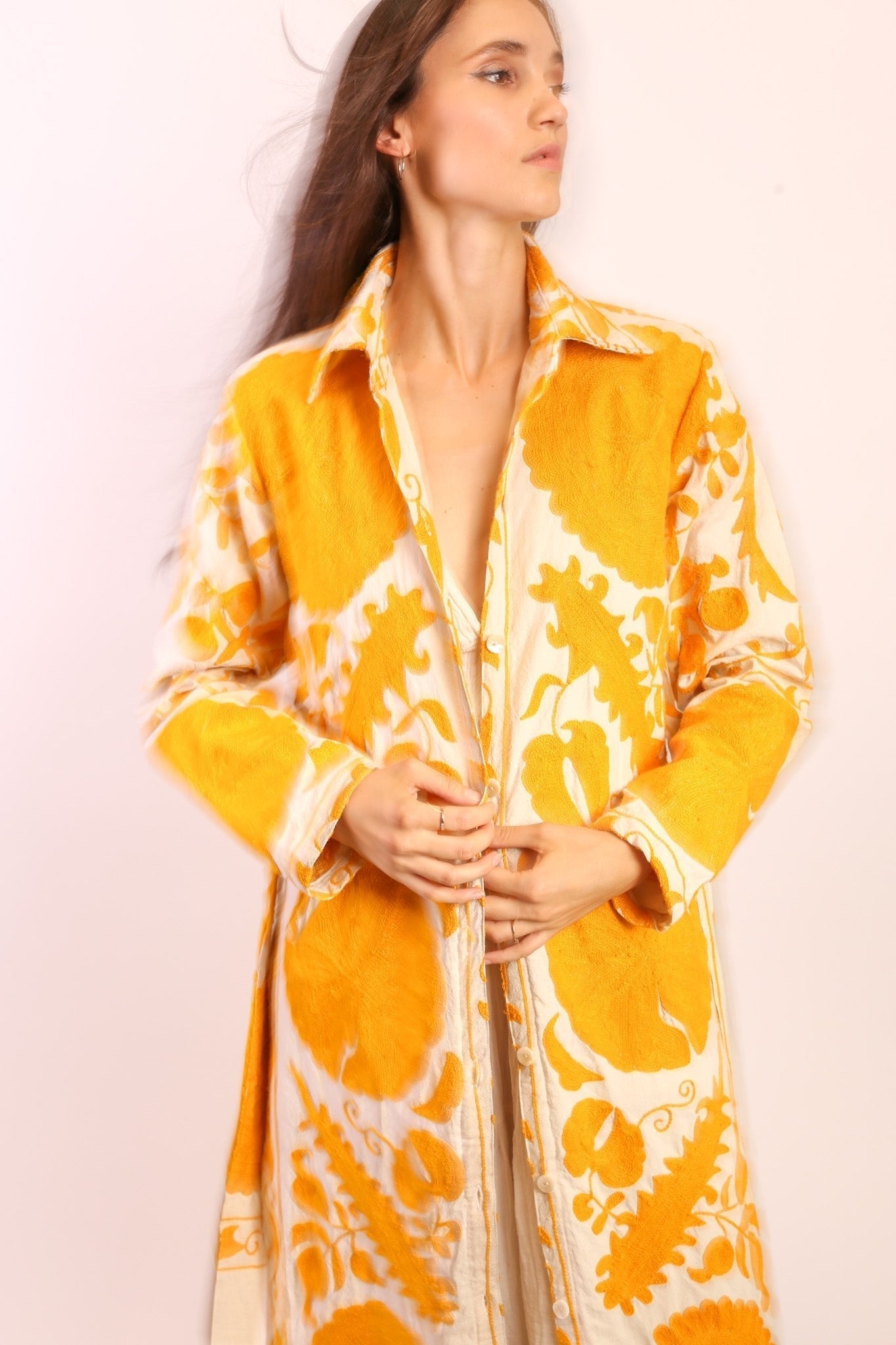 YELLOW SUZANI COAT ANINO - MOMO STUDIO BERLIN - Berlin Concept Store - sustainable & ethical fashion