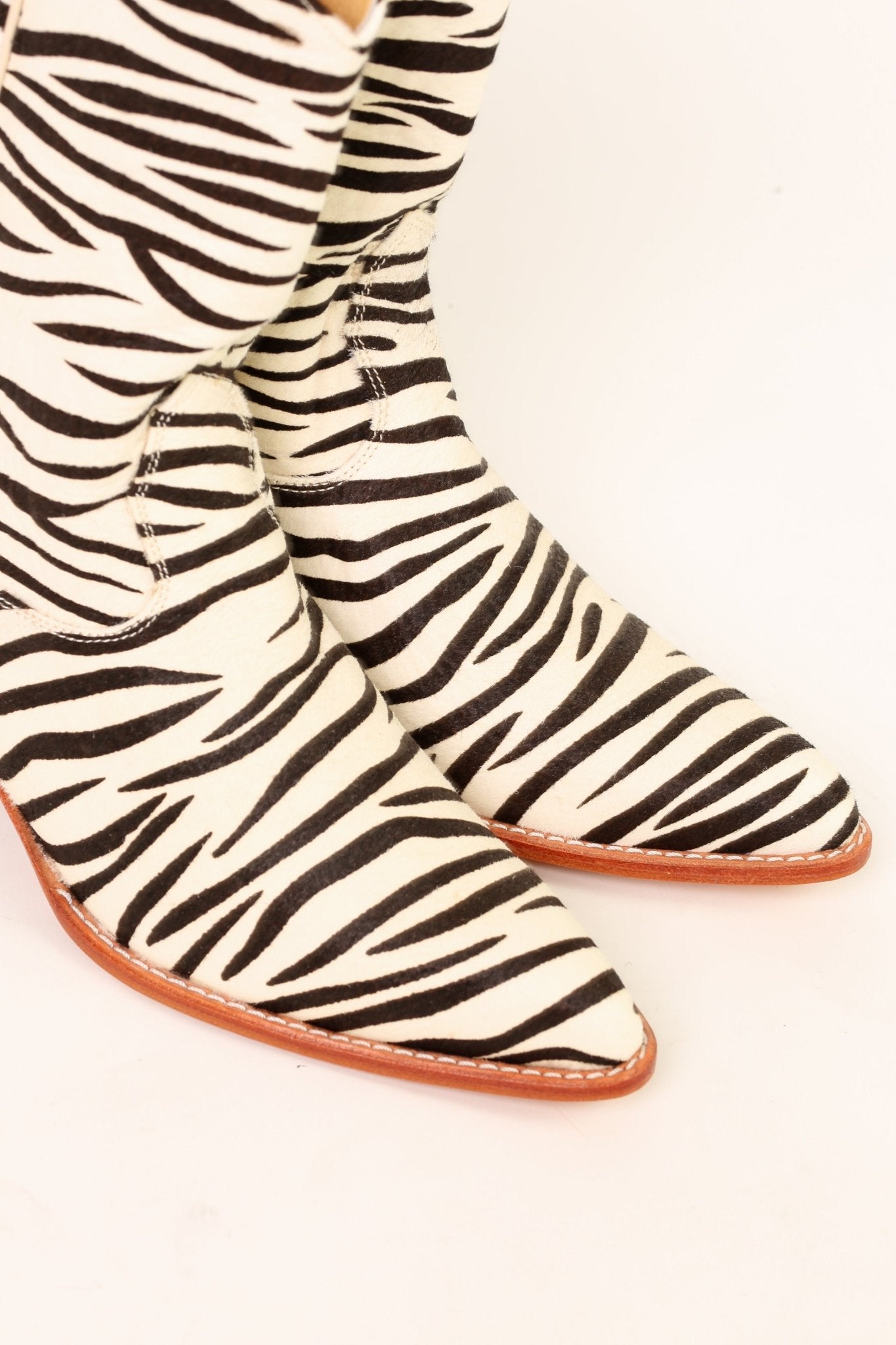 ZEBRA PRINT WESTERN BOOTS XENIAS - MOMO STUDIO BERLIN - Berlin Concept Store - sustainable & ethical fashion