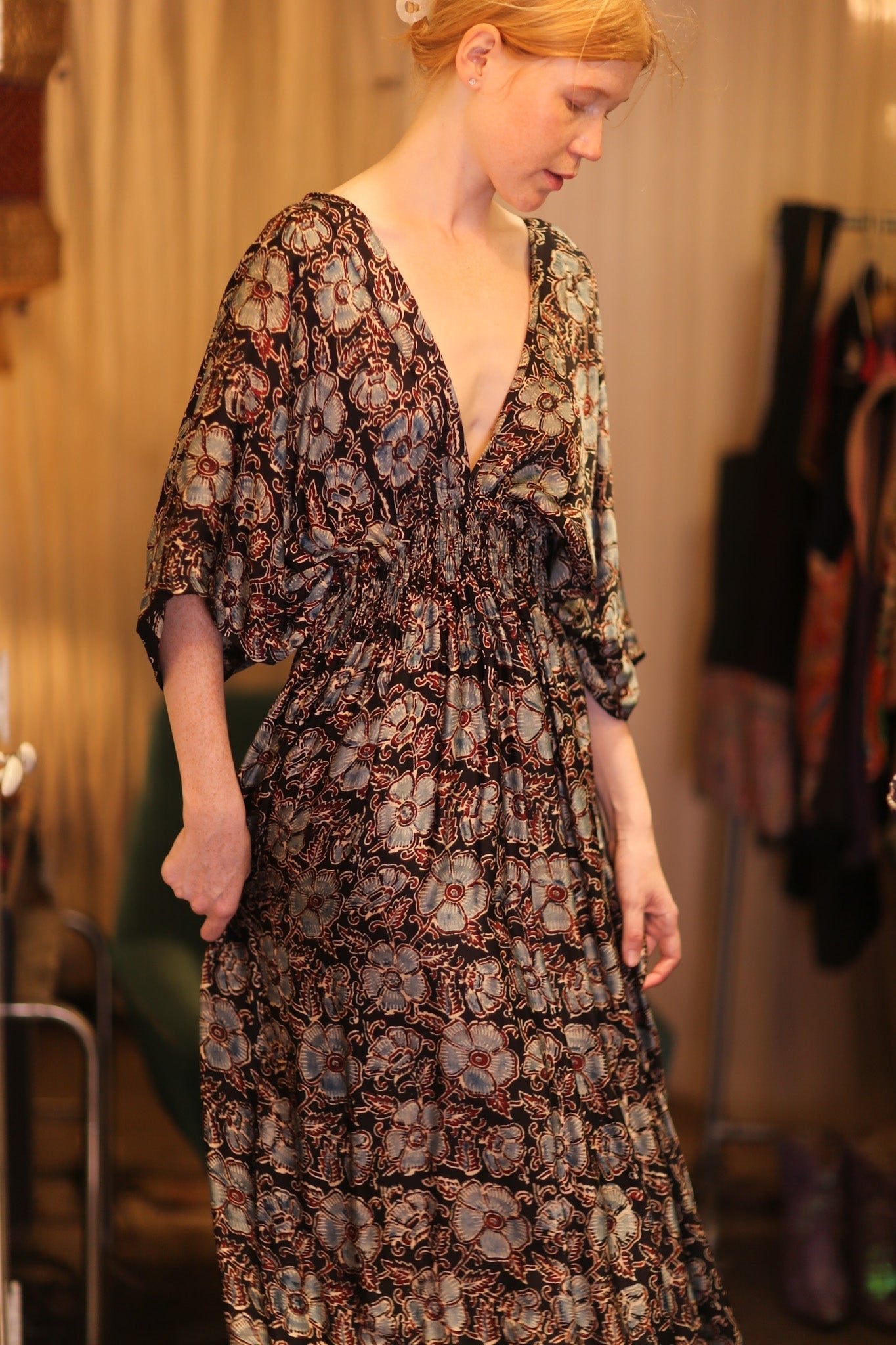 ZURI SILK DRESS DAISYIS - BANGKOK TAILOR CLOTHING STORE - HANDMADE CLOTHING