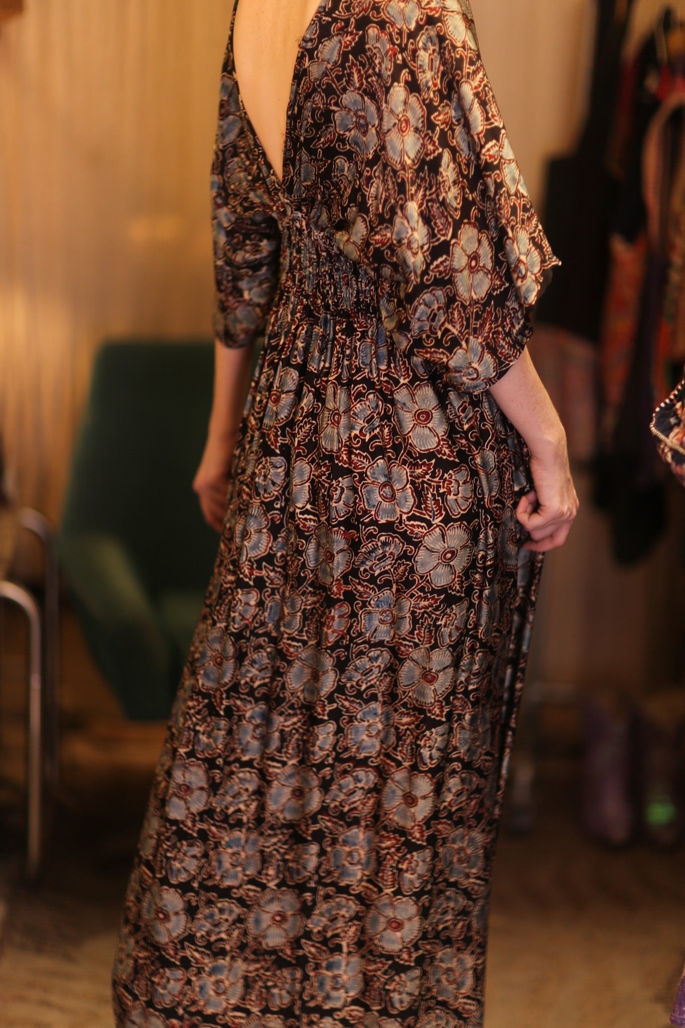 ZURI SILK DRESS DAISYIS - MOMO STUDIO BERLIN - Berlin Concept Store - sustainable & ethical fashion