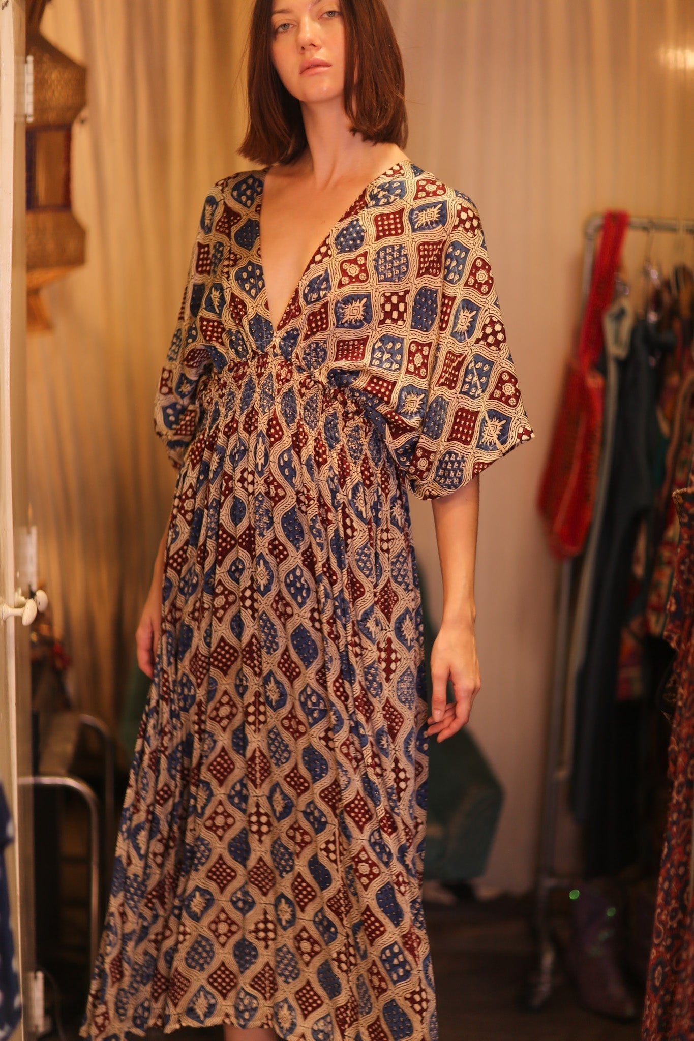 ZURI SILK DRESS PIX - MOMO STUDIO BERLIN - Berlin Concept Store - sustainable & ethical fashion